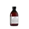 Davines Alchemic Shampoo, Color Enhancing Cleanser for Natural & Colored Hair – Safe Cleansing Formula with Pure Direct Pigments to Illuminate, Intensify & Protect 6 Vibrant Shades of Hair Color(Tobacco)