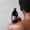 Davines OI Body Wash, Gently Cleansing Moisturizing Body Wash for All Skin Types – Hydrates & Softens Skin with Antioxidant Roucou Oil – Rich Creamy Foam with Signature OI Scent, 9.47 Fl Oz