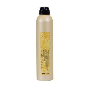 Davines This Is A Perfecting Hairspray, Medium Hold Invisible Finish – Ultra-Fine Mist for Natural Movement – No Build-Up or Residue, 9.10 Fl Oz